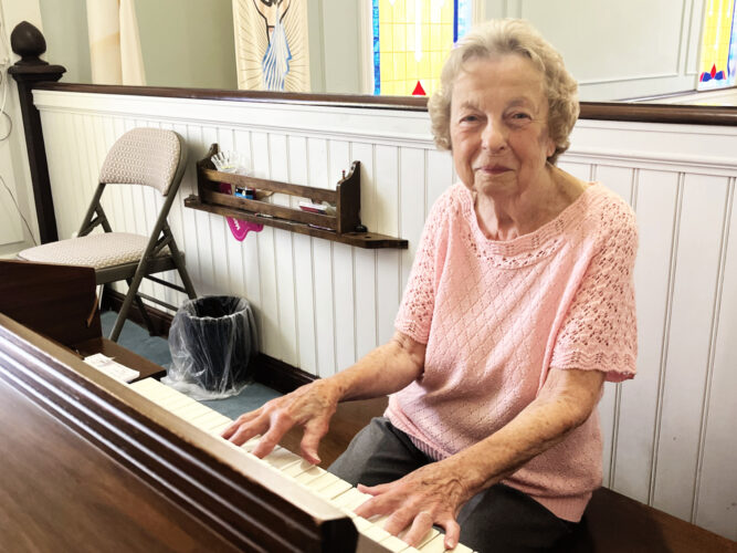 Girard church organist plays her last note